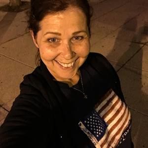 Meet your Posher, Connie